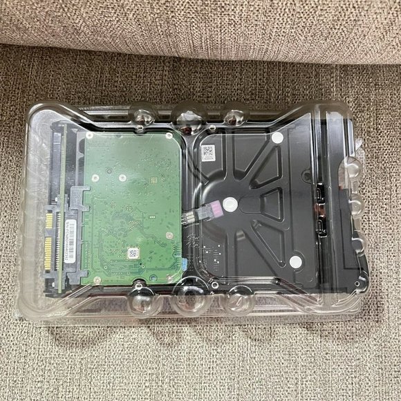 Seagate Constellation ES.3 2TB SAS 3.5" Internal Hard Drive (ST2000NM0023) - Picture 3 of 7